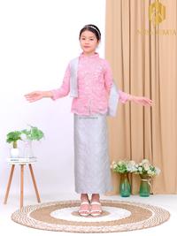 Gambar Nusa Kebaya Setelan Kebaya Anak Gandari Model Kebaya Janggan Brokat Modern Kebaya Anak Umur 1-12Tahun - Setelan Burgundy, XS dari Nusa Kebaya undefined 5 Tokopedia
