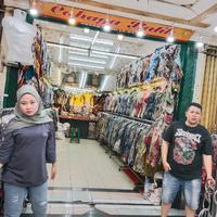 Gambar CAHYA BATIK BANDUNG -KEMEJA BATIK PRIA DEWASA LENGAN PANJANG DAN PENDEK BAHAN POLIMICRO TANPA FURING  SIZE M L XL XXL XXXL 4L - KEMEJA TERAKOTA, M dari CAHYA BATIK BANDUNG undefined 4 Tokopedia