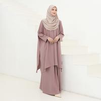 Gambar MERISSA ONE SET by Zilkalabel / Baju Atasan Tunic Rok Bawahan Malay Style Bahan Wolfis Premium / Blouse Tunik Setelan Oversize Batwing Melayu Umroh Umrah Haji / Pakaian Muslimah Wanita Satu Stel Syari / Woman Blus Oneset Wollpeach Skirt Muslim - Blugrey dari zilkalabel undefined 3 Tokopedia