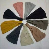 Gambar Ciput Bandana - Model Terbaru untuk Jilbab dan Kerudung - Hitam dari Nicky Fashion Bandung undefined 3 Tokopedia