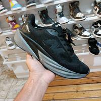 Gambar perfectkicks_bdg Sepatu New Balance Fuelcell Rebel V5 Triple Black - Triple Black, 38 dari perfectkicks. undefined 1 Tokopedia