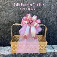 Gambar Delia Box Pita Tille | Hampers Bingkisan Parselan Parsel Bambu Jogja Bingkisan Hantaran Seserahan dari Munsertanemu undefined 2 Tokopedia