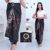 Gambar Batik Modern Rok Lilit Batik Modern Free Ring Gesper Wanita Panjang Kain Kebaya Bawahan Maxi Wisuda Mini Samping Serut Hitam All Size Adjustable From Xxs To Xxl Rok Kebaya Lilit Dengan Ring Dan Tali Samping Cocok Untuk Kondangan Dan Wisuda - cucak rowo hitam, satu ukuran 102cmx150cm dari Lestari 99 collection undefined 1 Tokopedia