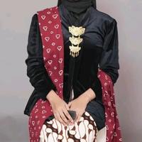 Gambar Debatik - Selendang Batik Jumputan Syal Elegan Model Terbaru Kombinasi aksesoris kebaya - jumputan maron dari Debatik undefined 1 Tokopedia