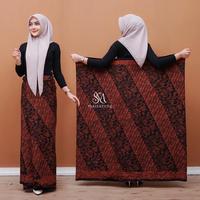 Gambar Sarung Wanita ORIGINAL Sarung Batik sarung Santri Putri Sarung Santri Putri Sarung Batik Ashima Inara Sarung Anak Sarung Dewasa Sarung Hitam Putih Sarung Katun Motif Muslim Nyaman Kombinasi Kain Keren Remaja Motif Muslim - Anggrek, Remaja dari Maisarung undefined 4 Tokopedia