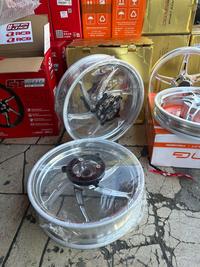 Gambar Termurah! Velg Delkevic New Stripping MOZ Yamaha Xmax OLD & NEW Double Disc Kiri Kanan Chrome dari CVM3MOTOSHOP undefined 1 Tokopedia