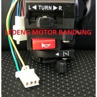 Gambar Saklar Kiri F1ZR F1 Vega R Switch Tombol Klakson Sen Lampu Dim Choke dari Ledeng Motor Bandung undefined 3 Tokopedia