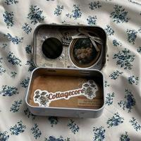 Gambar ೀ TIN BOX WALLET / ALTOIDS WALLET ೀ  •Cottage edition• - White dari Prettiestyou undefined 3 Tokopedia