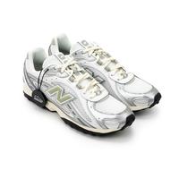 Gambar New Balance 204L Silver Metallic Sage Green (100% Authentic) - 36 dari Senikersku undefined 1 Tokopedia