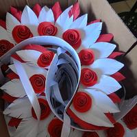 Gambar Hiasan Kepala Karnaval Mahkota Agustusan dengan Desain Bunga Merah Putih Cocok untuk Acara Karnaval Agustusan dari Ratna Aghata undefined 1 Tokopedia