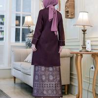 Gambar Kebaya Tunik Azalea Matt Satin dengan Hiasan Payet dan Rok Songket - Wanita, Dress Kondangan Mewah Muslim Panjang Gamis Atasan Baju Dewasa - teracotta, M dari ANNISA KEBAYA undefined 5 Tokopedia