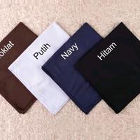 Gambar Kerudung Segi Empat Basic Voal Umama Scarf 110x110 cm - Putih Bersih - Navy, Jilbab, Coklat, Square, Muslim, Lembut, Nyaman, Hitam Sekolah - Putih, 110x110 dari Almahyra'Gallery undefined 1 Tokopedia