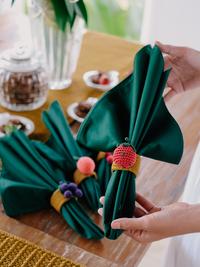Gambar Dowa Napkin Holder Strawberry - Eggshell dari Dowa Bag undefined 3 Tokopedia