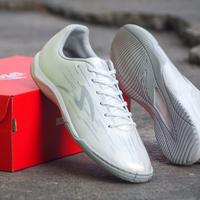 Gambar SEPATU FUTSAL SPECS LIGHTSPEED REBORN RINGAN BERDECIT-CIT DI SIZE 33-44 BISA COD - Putih silver, 40 dari OZUNA SPORT undefined 4 Tokopedia