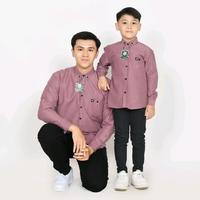 Gambar Kemeja Polos Couple Ayah Anak Warna Dusty Ungu Kemeja Polos Couple Anak dan Dewasa Nyaman Pria Katun - Hitam panjang, XXXL dewasa dari kenzio cloth undefined 3 Tokopedia