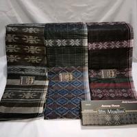 Gambar Grosir Sarung Murah [ isi 10pcs ] Sarung tenun doby Bin Muslim / Gajah unggul Katun Motif Nyaman Tebal Dewasa Pria Kain Hitam - 1 dus Bin Muslim dari Khazanah 98 undefined 4 Tokopedia