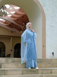 Gambar Miss Nomi - Maliah Dress/Baju Lebaran 2025/Outfit Lebaran/ Satin/Lebaran/Baju Wanita/Wanita/Outfit Bordir Manset Muslim Outer Panjang Tile - DENIM BLUE PANJANG, S-M dari Miss Nomi undefined 4 Tokopedia
