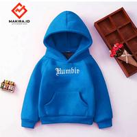 Gambar Jaket Hoodie Anak Laki Perempuan Cewek Cowok Cewe Cowo Kembar Couple Usia Balita Batita Sekolah PAUD TK SD Umur 1 2 3 4 5 6 7 8 9 10 11 12 Tahun Bahan Fleece Premium Tebal Bisa Custom Nama Buat Hadiah Kado Ultah lomba Juara - Warna Lain, 02 dari Makira id undefined 4 Tokopedia