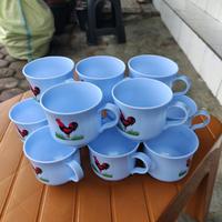 Gambar 12 buah cangkir plastik motif ayam semi melamin warna putih cuntang dari pandawa perabot undefined 1 Tokopedia
