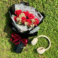 Gambar ARTIFICIAL ROSE BOUQUET BY SPECIALBOUQUET.ID (Mawar Artificial) Buket Bunga - box+plastik dari OWNER SPECIALBOUQUET.ID undefined 3 Tokopedia