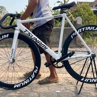 Gambar Fixie Tsunami snm 100  Warna Putih Murah Meriah Siap Pakai ~ Warna Dan Ukuran Bisa Request SesuaibSelera - Doltrap dari Cbr Allbikes undefined 4 Tokopedia