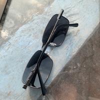 Gambar Kacamata Hitam Pria Keren Polarized Original Sunglasses Anti silau Kelas Premium - HITAM dari TESSIA.ID undefined 5 Tokopedia