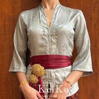 Gambar Atasan Kebaya Silk Kartini KEIKO Kebaya Bali Wisuda Modern - Putih, S dari Kanaya Kebaya undefined 2 Tokopedia
