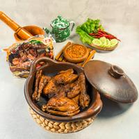 Gambar Ayam Bakar Kwali Kampung Negeri Bu Tjondro Enak Lezat Gurih Cita Rasa Otentik Sejak 1982 - Ayam Negeri dari Kremes Bu Tjondro undefined 3 Tokopedia