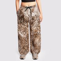 Gambar Baggy Pants | Celana Baggy | Leopard Brown White | Snackingchoices - S (28) dari Snackingchoices undefined 1 Tokopedia