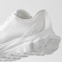 Gambar Sepatu Running Unisex alo Triple White BNIB - 37 dari VibeSneakers undefined 4 Tokopedia