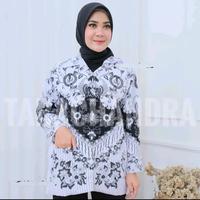 Gambar Baju Seragam PGRI Wanita Guru Terbaru Lapis Furing Halus - S dari Hilya Batik Solo undefined 1 Tokopedia
