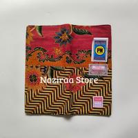 Gambar Sarung Batik Wanita Halus PM Pulau Mas, Kain Sarung Batik Ibu Melahirkan Jarik - Merah dari Naziraa Store undefined 3 Tokopedia