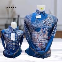 Gambar Kemeja Batik Pria Lengan Panjang Batik Warna Emerald Blue Batik Ayah Dan Anak Ayah Pakai Furing Hero Anak Tanpa Furing katun PREMIUM Reguler - Kemeja, S dari BATIK TENABANG SHOP undefined 1 Tokopedia