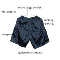 Gambar celana pendek cargo parasut crinkle hitam polos olahraga joging hiking kantong gamblok polos tanpa tali gesper Shorts Pria Casual Surfing Dewasa Panjang Distro. - Hitam, M dari GUDANGCELANA.MURAH undefined 2 Tokopedia