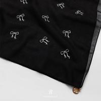 Gambar Naraya PARIS BORDIR PITA COQUETTE EMBROIDERY HIJAB WANITA SEGI EMPAT | Rora Gallery  Square Muslim Kerudung - NAVY dari Rora Gallery_NEW undefined 2 Tokopedia