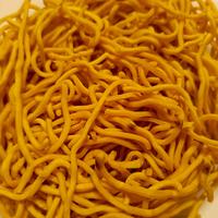 Gambar mie kuning asli padang 500 grm  Instan dari Een usaho undefined 4 Tokopedia