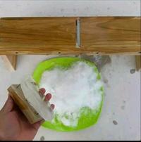 Gambar Alat Serutan Es Batu Manual Kayu untuk Membuat Es Krim dan Minuman Dingin - Kitchenware - Peralatan dari Ochi Store.id undefined 2 Tokopedia