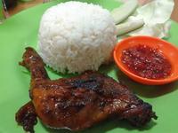 Gambar Ayam bakar & goreng + nasi dari Ayam Bakar Bu Elis undefined 2 Tokopedia
