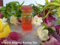 Gambar Minyak Kuyang Kuning Tua dari Budaya Banjarmasin 01 undefined 1 Tokopedia