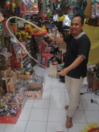Gambar Pecut / cambuk besar, SUPER, untuk pentas Kuda Lumping. dari AdenaAkhtar undefined 1 Tokopedia
