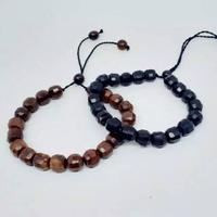 Gambar GELANG JIMAT KAUKKAH MOTIF CRYTAL TTU GELANG KOKA KOKKA KAOKA dari Jungkook Mall undefined 4 Tokopedia