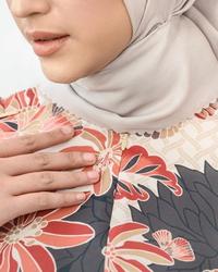 Gambar Alyssa Dress Crystal Ruby - Busui Friendly - Klamby - XS dari Inspirasi Belanja undefined 5 Tokopedia