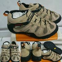 Gambar Sepatu Gunung Hiking Merrell Continuum Chameleon Vibram Brown dari Pusat Bahagia Sejahtera undefined 1 Tokopedia