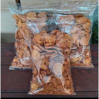 Gambar KRIPSET ITENG KRIPIK SETAN PEDAS KRIPSET PEDAS KRIPIK ITENG 250G dari efri dm undefined 2 Tokopedia