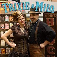 Gambar Trixie and Milo 8oz Stainless Steel Flask (Sailor Beware Flask) dari Home and Kitchen USA undefined 2 Tokopedia