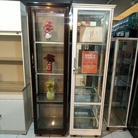 Gambar Lemari Kaca Almari kaca Sudut Pojok Untuk Display Pajangan Hias Kaca dari addifa_ undefined 1 Tokopedia