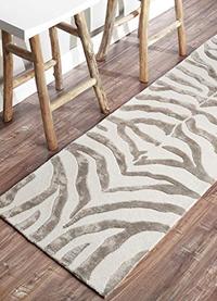 Gambar nuLOOM Zebra Hand Tufted Plush Wool Accent Rug, 2 x 3, Grey dari Home and Kitchen USA undefined 2 Tokopedia