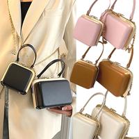 Gambar Grosir Tas Selempang Wanita Fashion 8352 8353 Promo dari yiushop6 undefined 1 Tokopedia