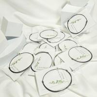 Gambar gelang glow in the dark inisial huruf tali hitam korea bisa nyala dari Sixty Minutess undefined 4 Tokopedia