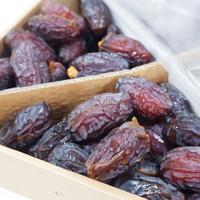 Gambar 100g Kurma Medjoul Dates Palestinian Medium Ariha Indonesia - BULK BIN dari NUMI Center undefined 1 Tokopedia
